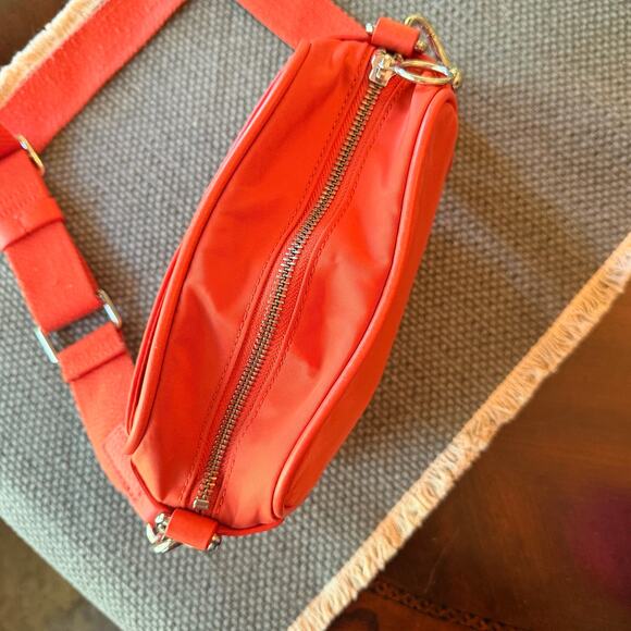 osprey daylite granny smith green Plus – Osprey Elsa Hosk or tablet Patagonia Yerba 24L Backpack Metal Color:08